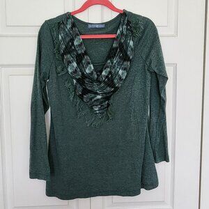 Signature Weekend Sweater with Build-in Scarf Woman Size L